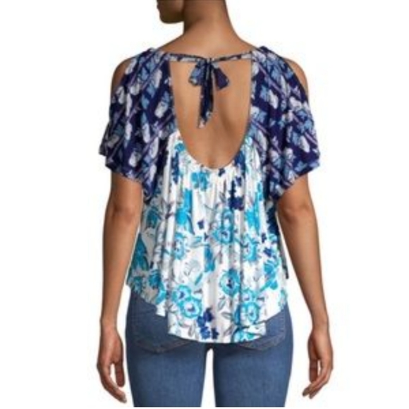 Free People Boho Babe Cold Shoulder Top. Size small - Picture 2 of 6